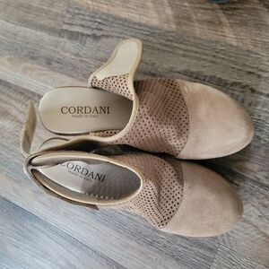 Cordani Women's Brown Suede Mules